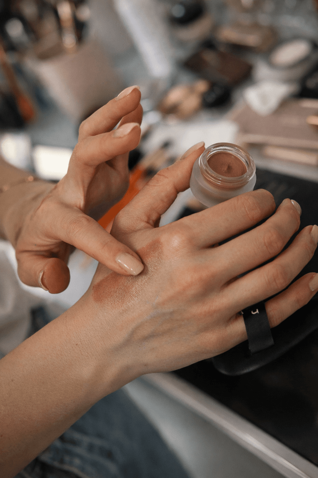 AB5EBCE9-1931-4451-9B8C-B87215E43EBF